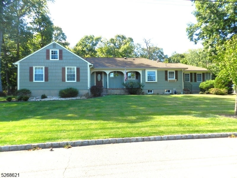 Photo of Listing #3984385