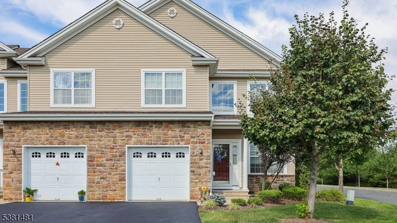 Photo of Listing #3984552