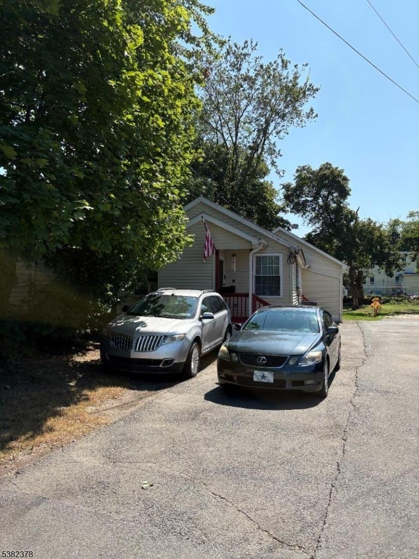 Photo of Listing #3984571