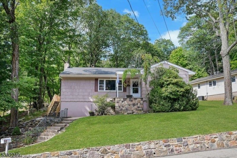 Photo of Listing #3984716