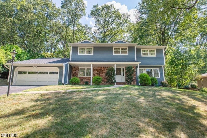 Photo of Listing #3984845