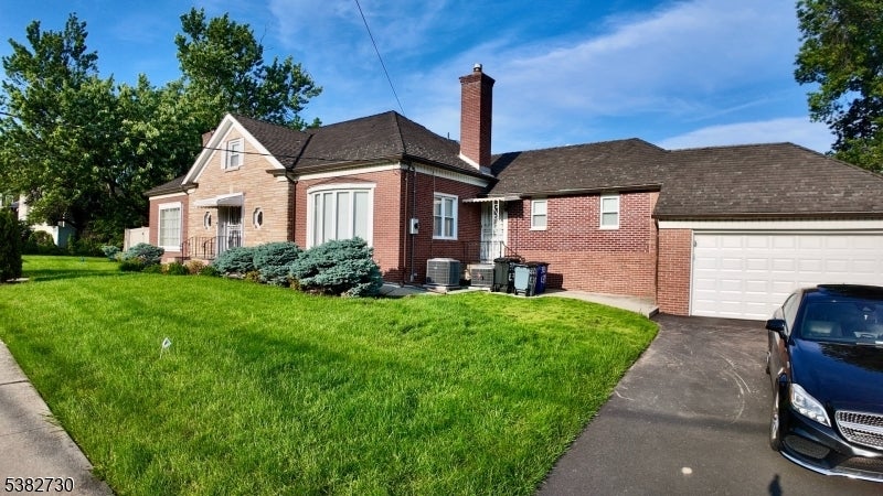 Photo of Listing #3984954