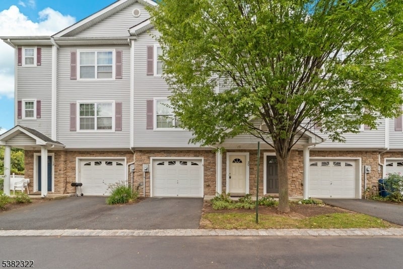 Photo of Listing #3984970