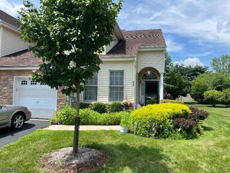 Photo of Listing #3985369