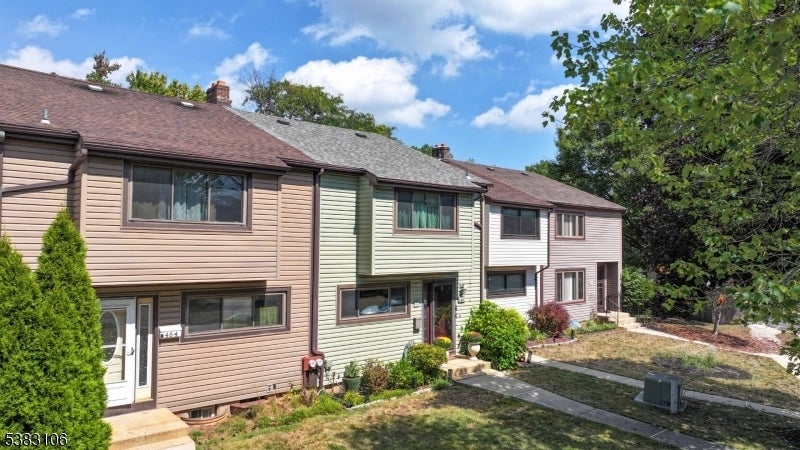 Photo of Listing #3985442