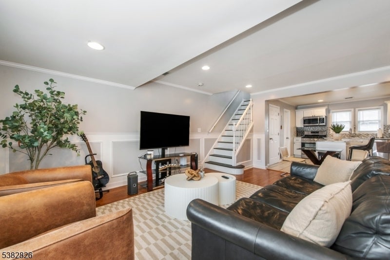 Photo of Listing #3985570