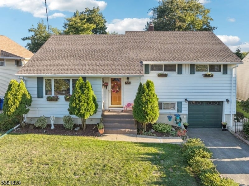 Photo of Listing #3985609