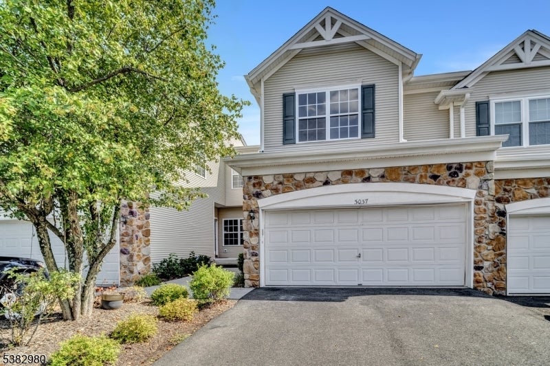 Photo of Listing #3985715