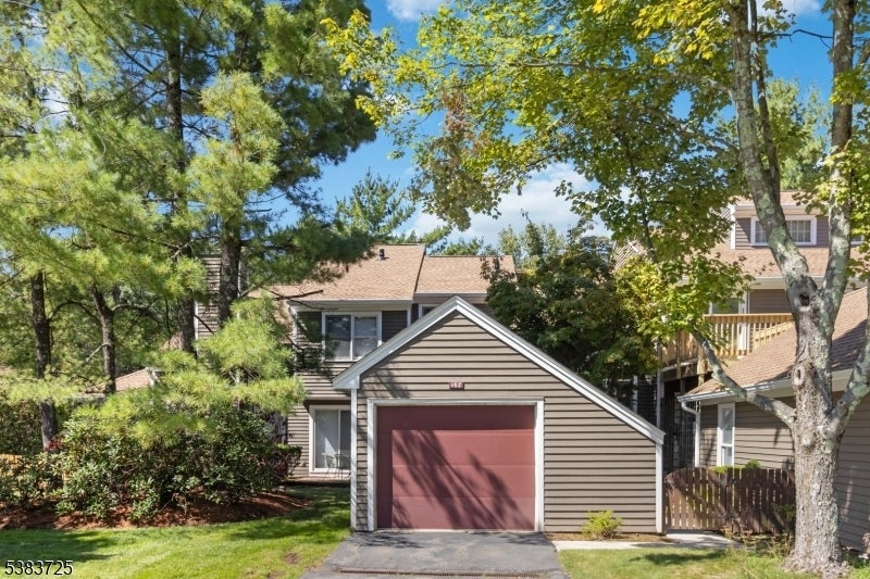 Photo of Listing #3985805