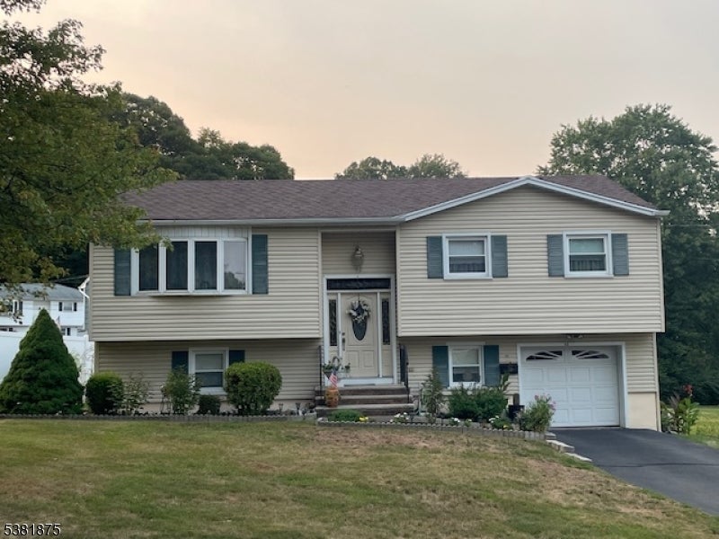 Photo of Listing #3985885