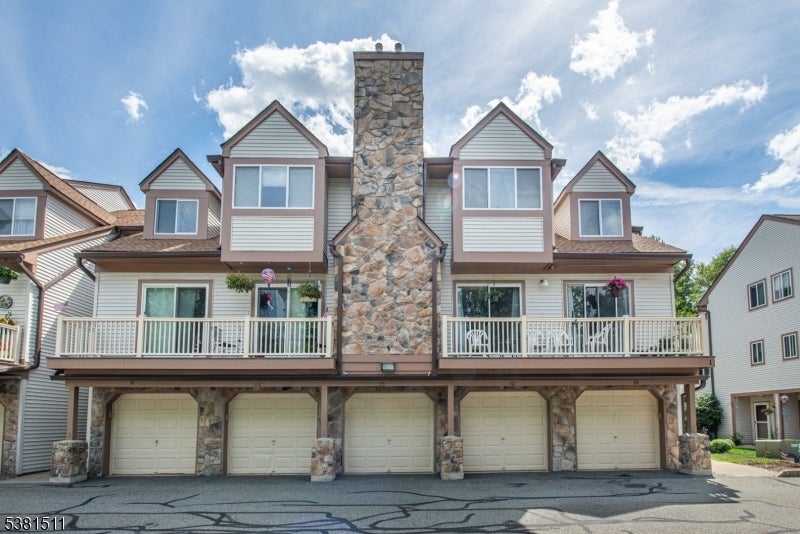 Photo of Listing #3985886
