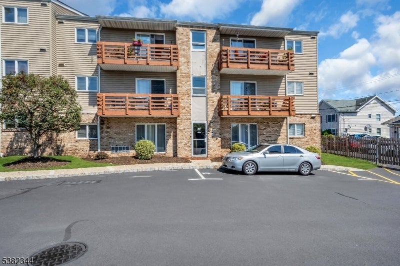 Photo of Listing #3985941
