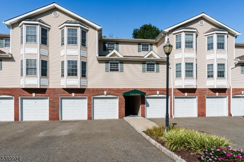 Photo of Listing #3985967