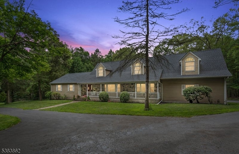 103 Burnt Meadow, Ringwood Boro