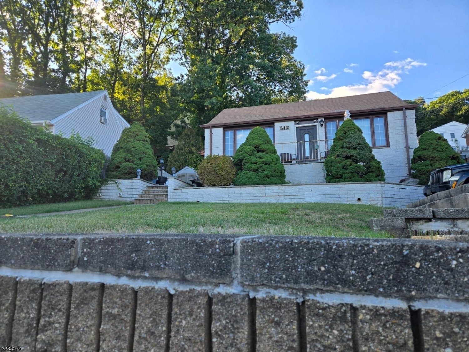 Photo of Listing #3986014