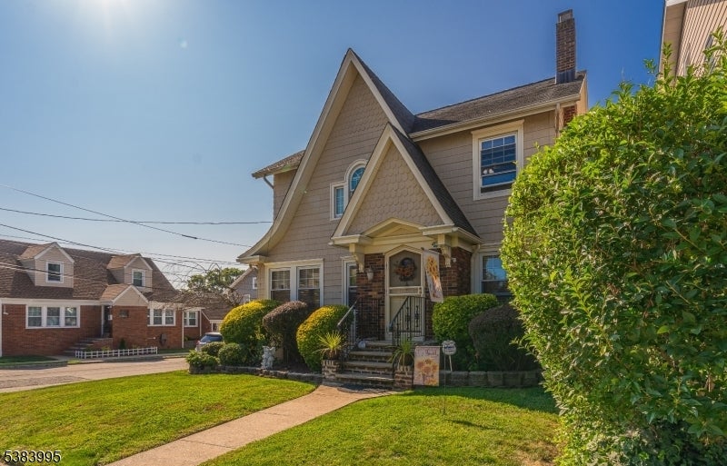 217 Malone Avenue, Belleville Twp.