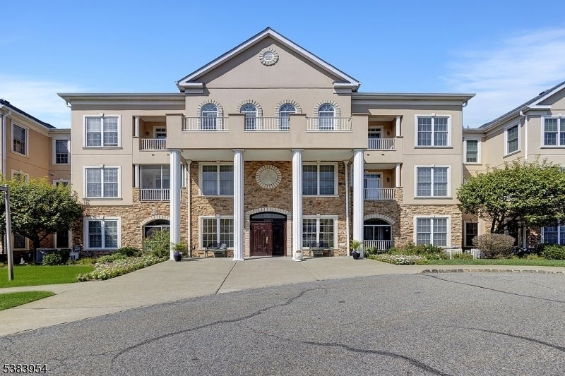Photo of Listing #3986152