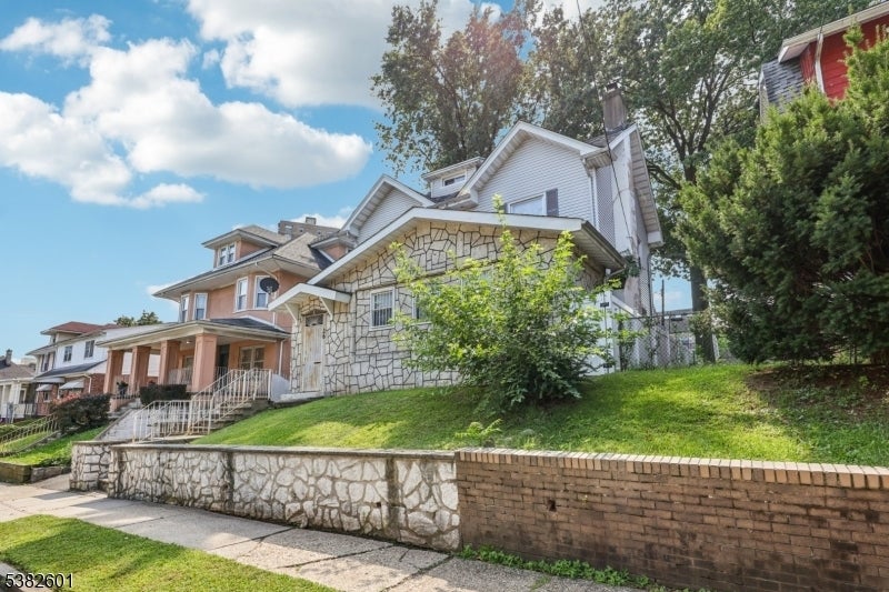 Photo of Listing #3986161