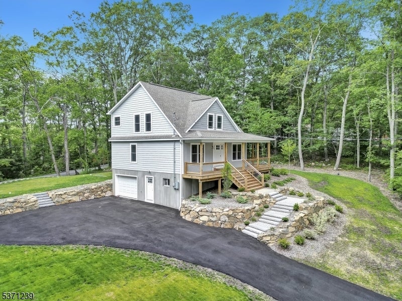 Photo of Listing #3986261