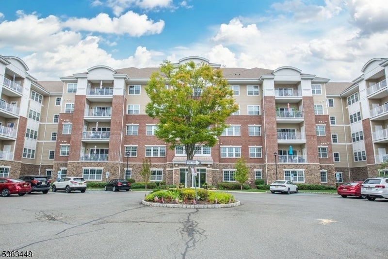 Photo of Listing #3986507