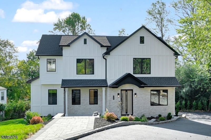Photo of Listing #3987116