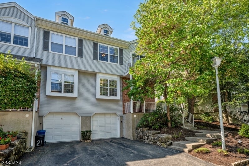 Photo of Listing #3987328