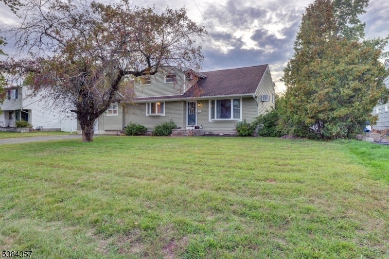 Photo of Listing #3987493