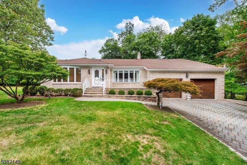 Photo of Listing #3987550