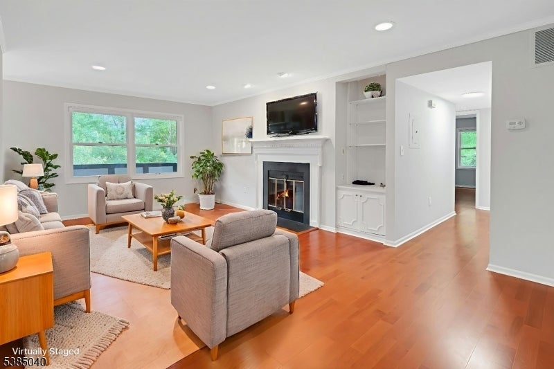 21g Heritage Dr, Chatham Twp.