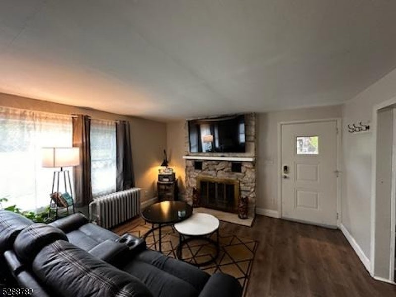 Photo of Listing #3987724