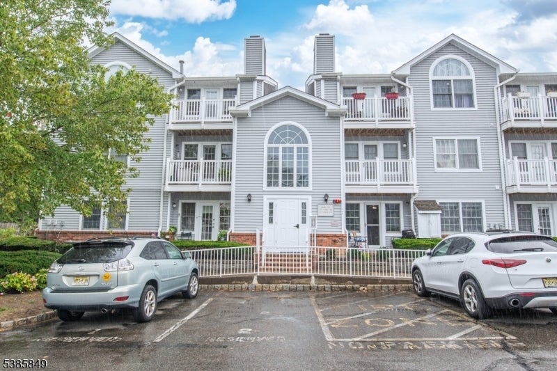 Photo of Listing #3987750