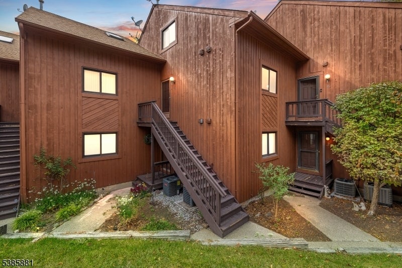 Photo of Listing #3987866