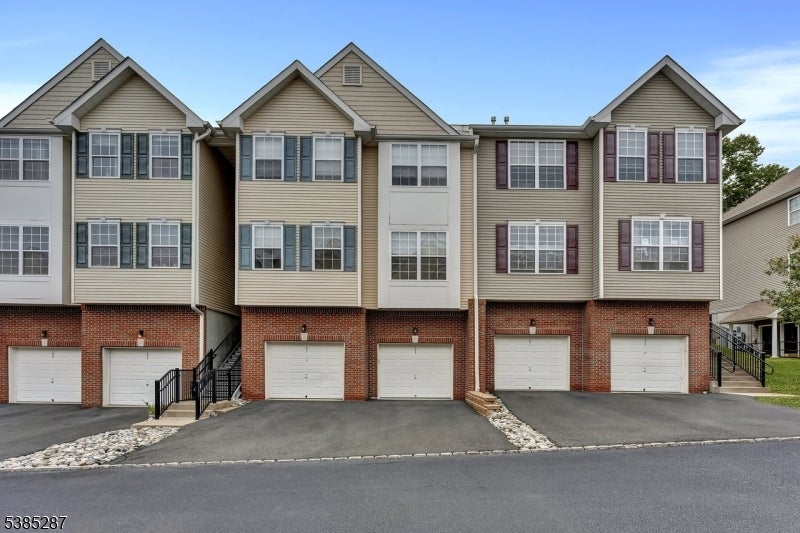 Photo of Listing #3987916