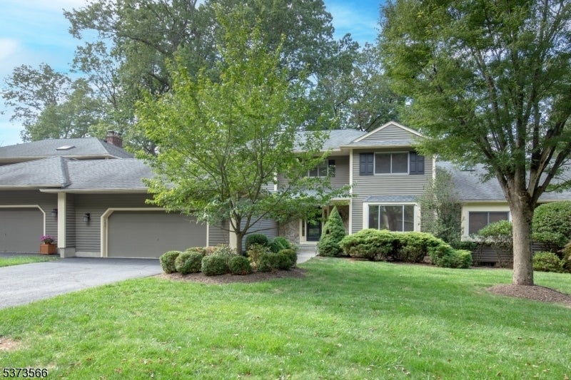 Photo of Listing #3988002