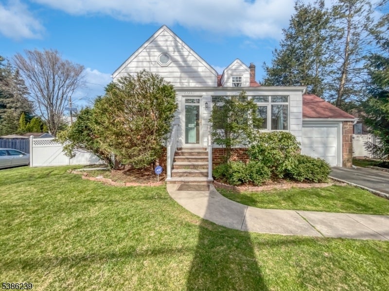 Photo of Listing #3988157