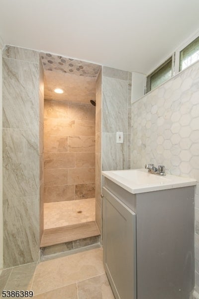 Photo of Listing #3988458