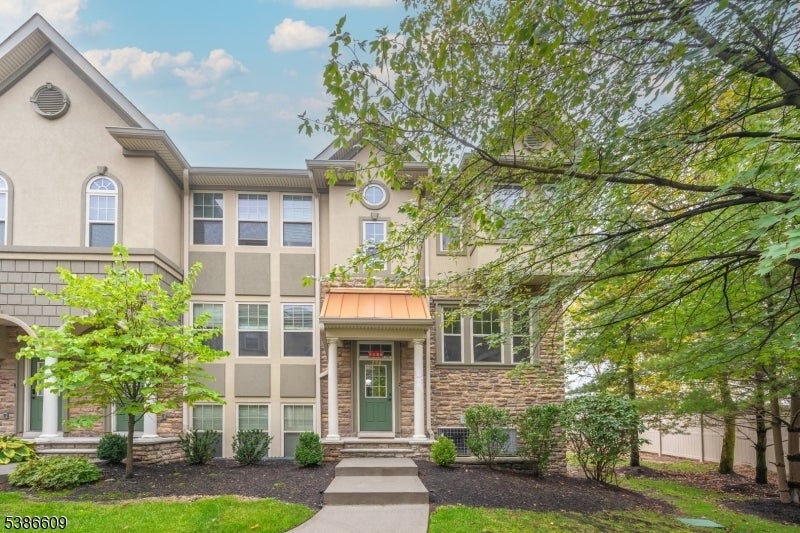 Photo of Listing #3988621