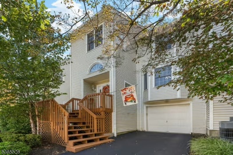 Photo of Listing #3988623