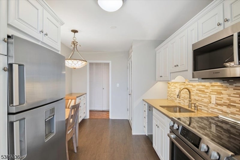 Photo of Listing #3988687