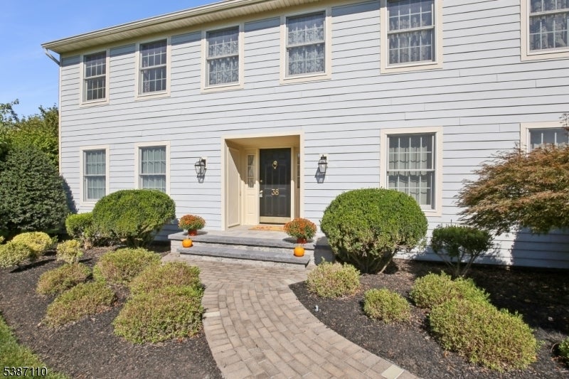 38 Van Doren Way, Montgomery Twp.