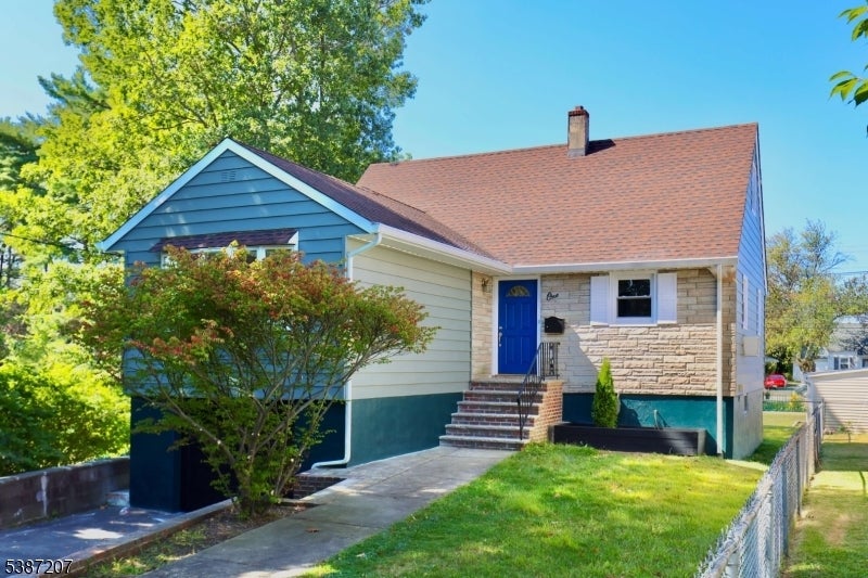 Photo of Listing #3989126