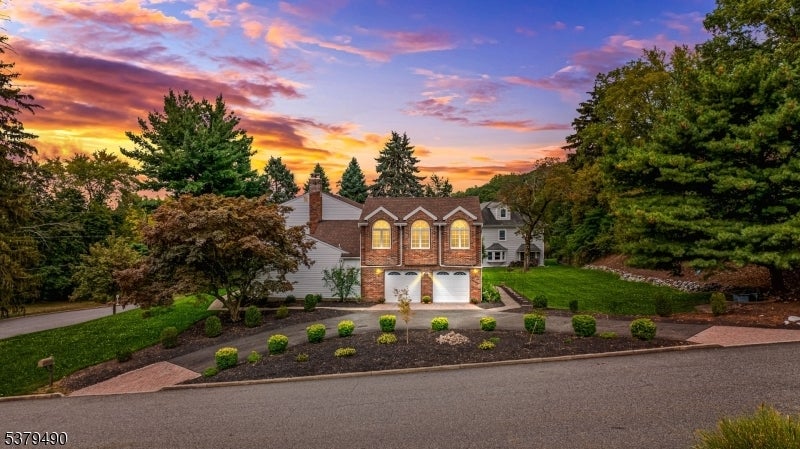 Photo of Listing #3989221
