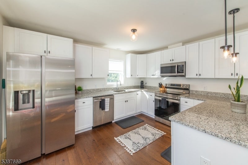 Photo of Listing #3989446
