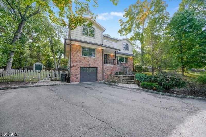 Photo of Listing #3989484