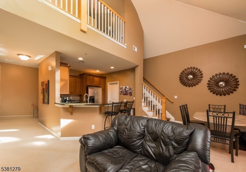 Photo of Listing #3989587