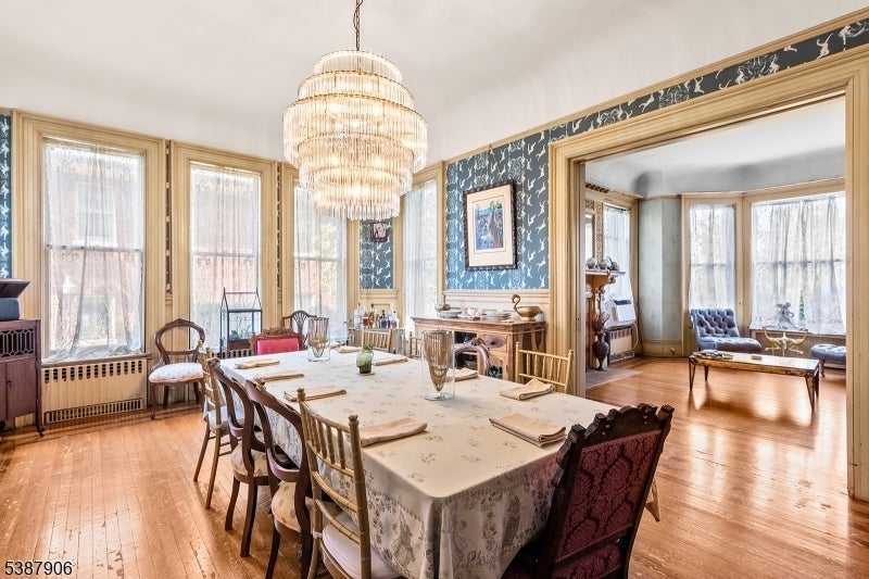 Photo of Listing #3989618