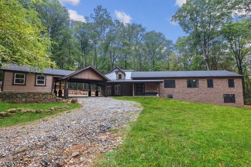 Photo of Listing #3989623