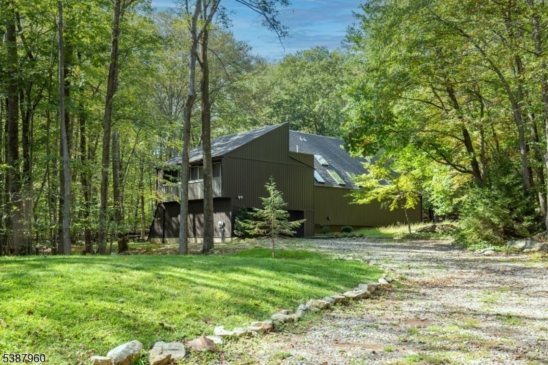 12 Big Spring Road, Tewksbury Twp.