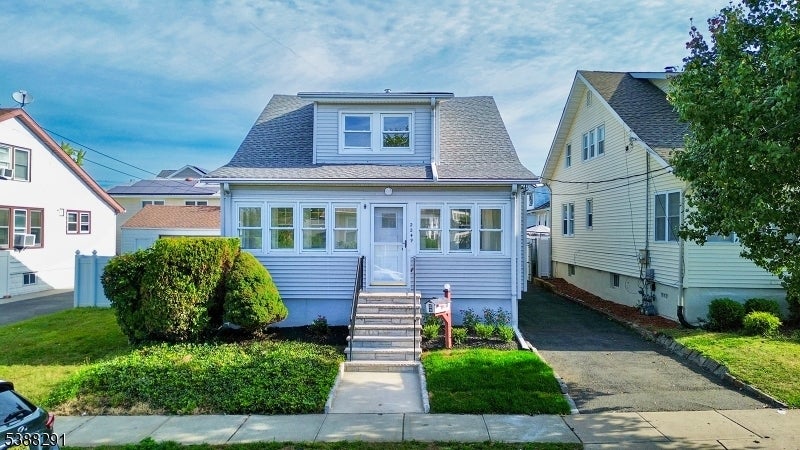 Photo of Listing #3989880