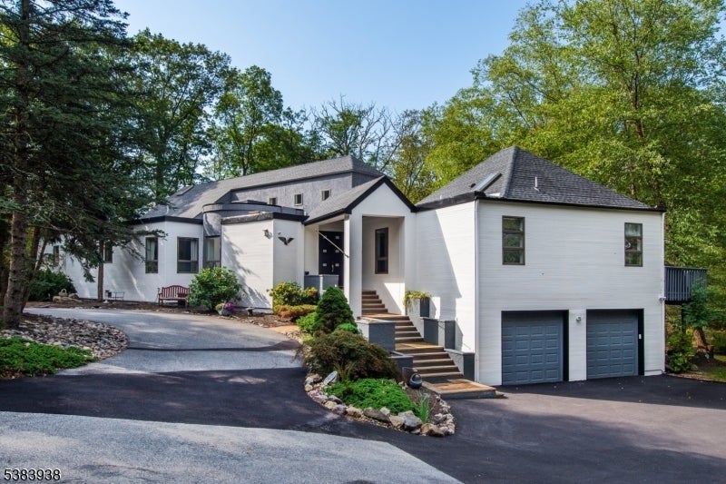 Photo of Listing #3989932